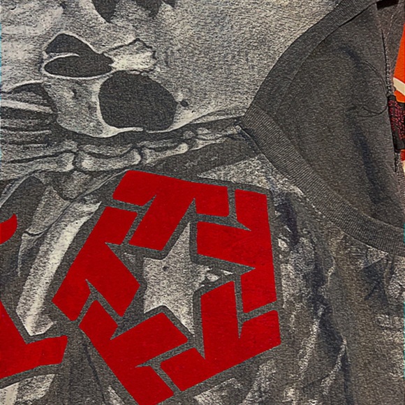 Shirt - Picture 3 of 4